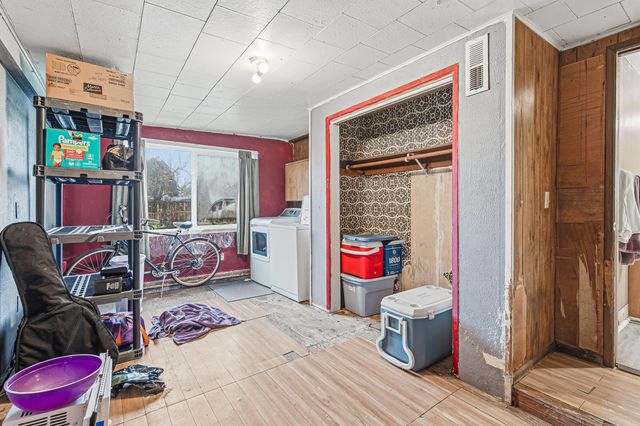 2841 Howard Avenue, Medford, OR 97501