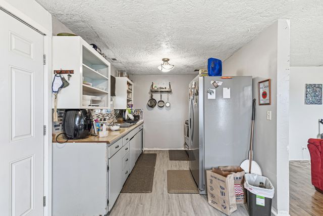 2841 Howard Avenue, Medford, OR 97501