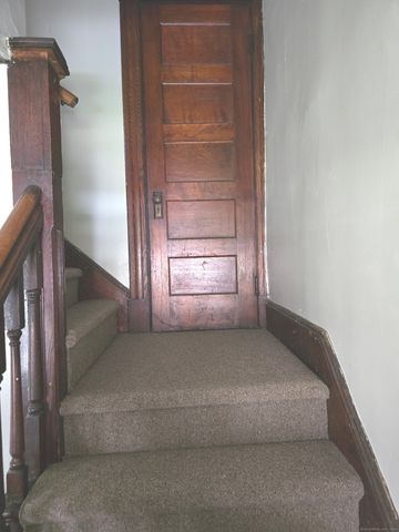 174 South Whitney Street, Hartford, CT 06105