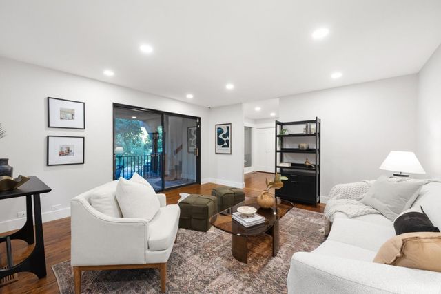 21 Valley Oak Street, Portola Valley, CA 94028