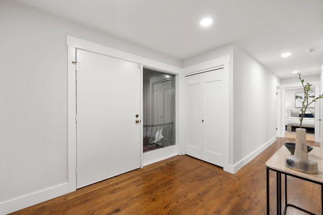 21 Valley Oak Street, Portola Valley, CA 94028