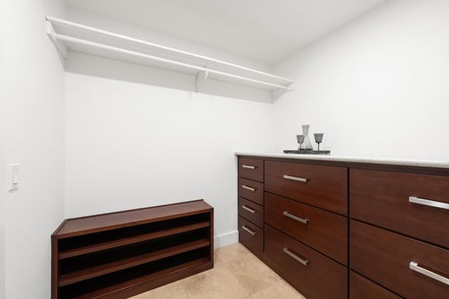 21 Valley Oak Street, Portola Valley, CA 94028