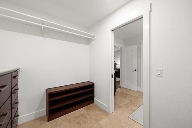 21 Valley Oak Street, Portola Valley, CA 94028