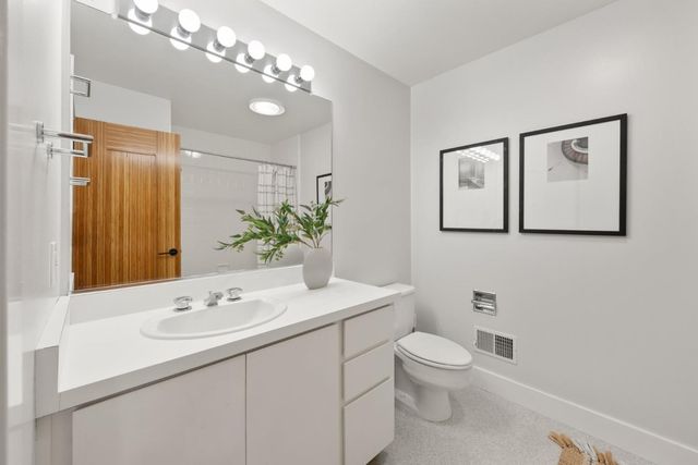 21 Valley Oak Street, Portola Valley, CA 94028