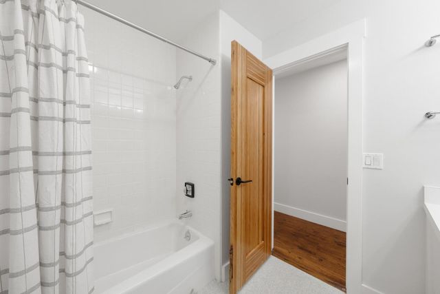 21 Valley Oak Street, Portola Valley, CA 94028