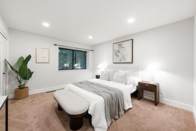 21 Valley Oak Street, Portola Valley, CA 94028