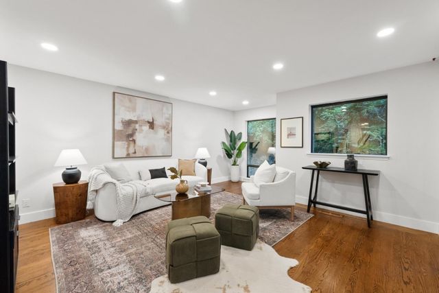 21 Valley Oak Street, Portola Valley, CA 94028