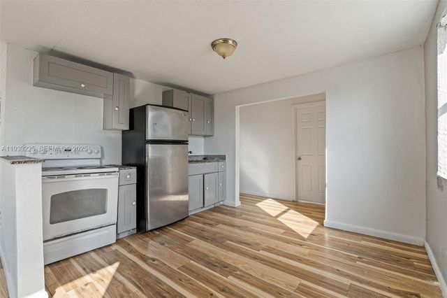 1337 NW 77th St, Miami, FL 33147