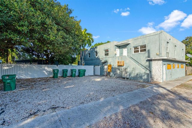 1337 NW 77th St, Miami, FL 33147