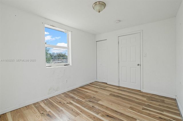 1337 NW 77th St, Miami, FL 33147