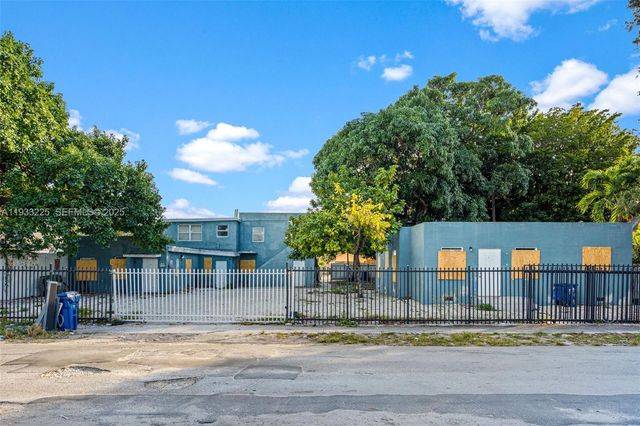 1337 NW 77th St, Miami, FL 33147