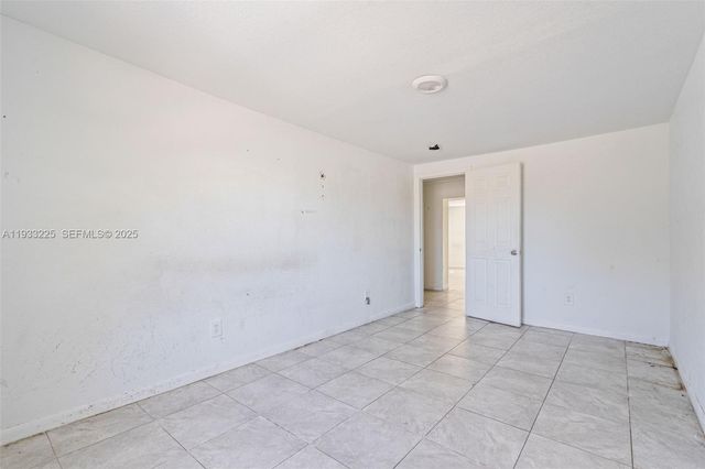 1337 NW 77th St, Miami, FL 33147