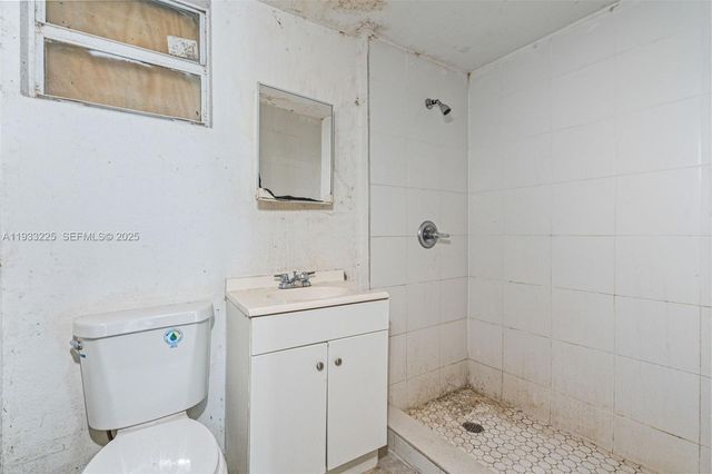 1337 NW 77th St, Miami, FL 33147