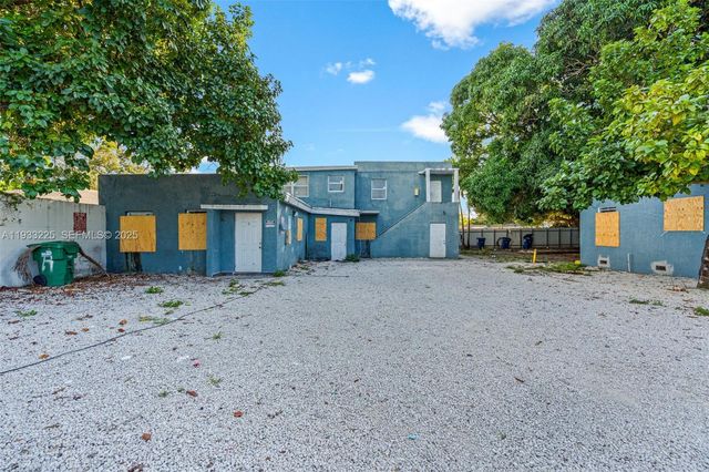 1337 NW 77th St, Miami, FL 33147