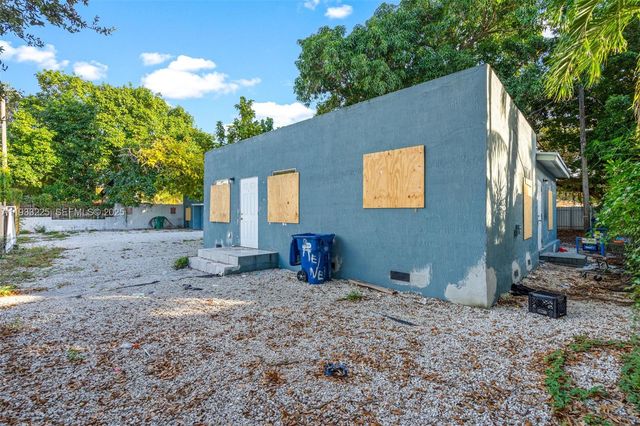 1337 NW 77th St, Miami, FL 33147