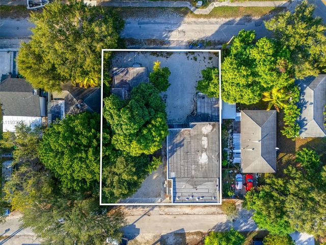 1337 NW 77th St, Miami, FL 33147