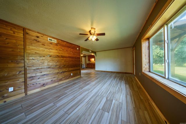 1428 Five Mile Road, Drasco, AR 72530