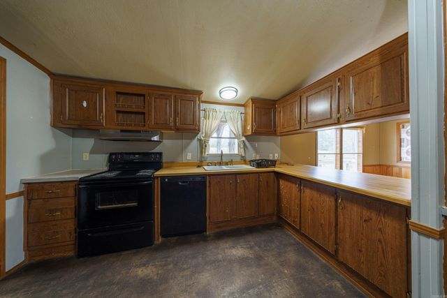 1428 Five Mile Road, Drasco, AR 72530