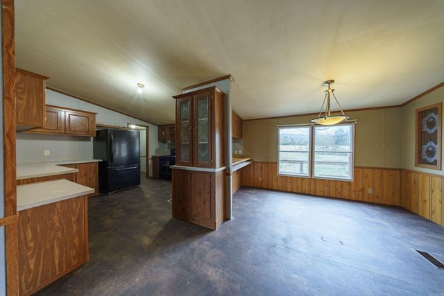 1428 Five Mile Road, Drasco, AR 72530