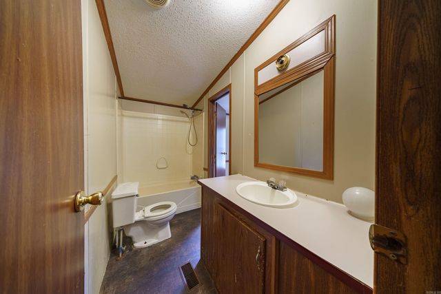 1428 Five Mile Road, Drasco, AR 72530