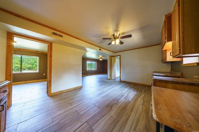 1428 Five Mile Road, Drasco, AR 72530