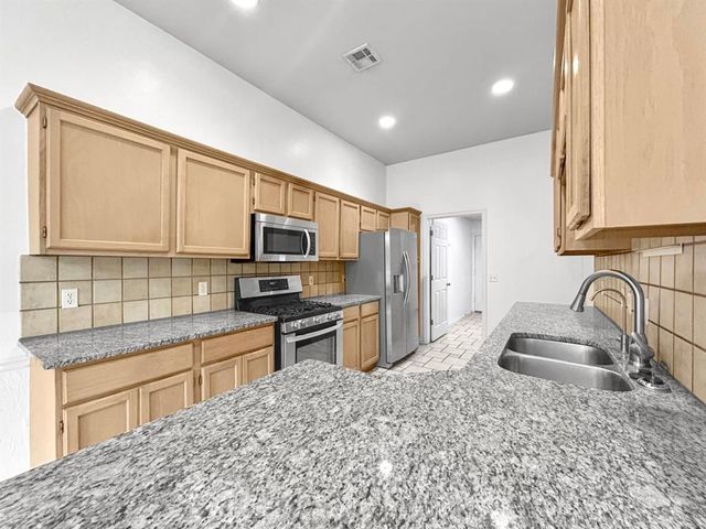 17413 Platinum Lane, Edmond, OK 73012