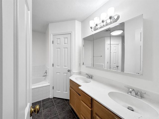 17413 Platinum Lane, Edmond, OK 73012