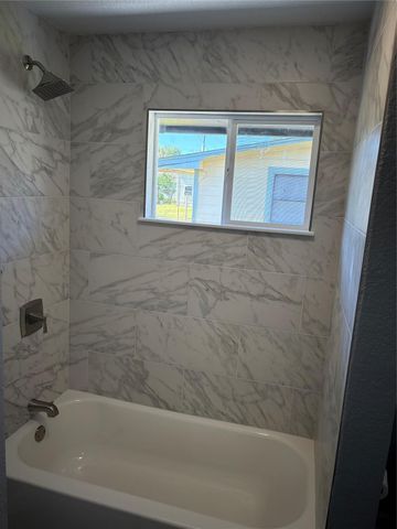 2929 8th Avenue N, Texas City, TX 77590