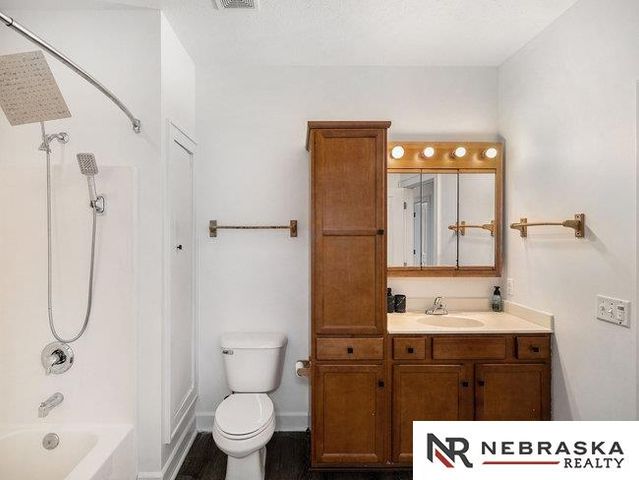 4236 Burdette Street, Omaha, NE 68111