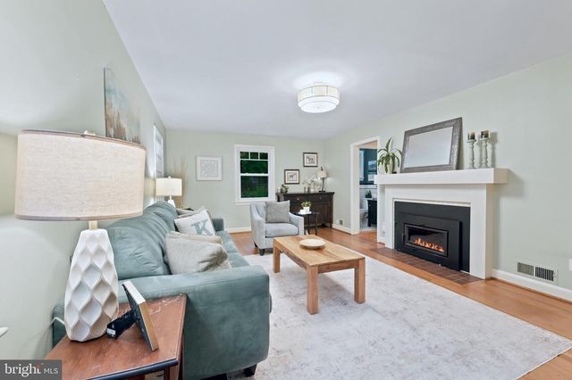 8902 SUDBURY RD, Silver Spring, MD 20901
