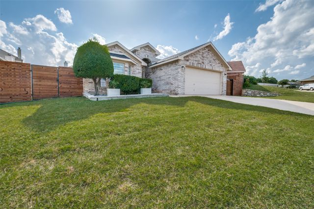8207 Clarksprings Drive, Dallas, TX 75236