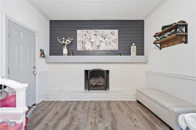 2400 River Oaks DR, Chesapeake, VA 23321