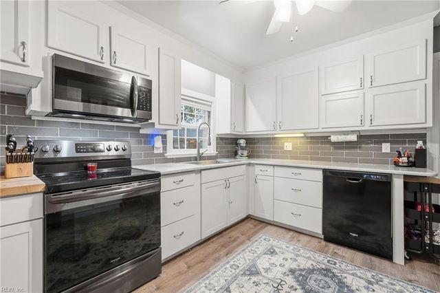 2400 River Oaks DR, Chesapeake, VA 23321