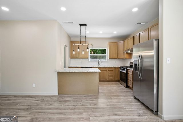 124 Johnson Street, Barnesville, GA 30204