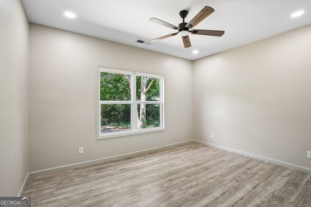124 Johnson Street, Barnesville, GA 30204