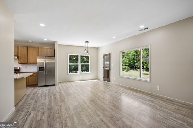124 Johnson Street, Barnesville, GA 30204