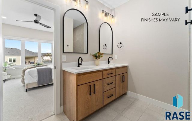 8040 E Norway Pine Trl Trail, Sioux Falls, SD 57110