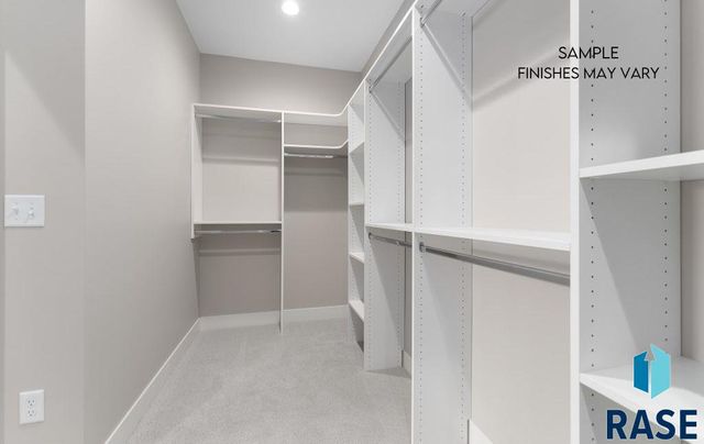 8040 E Norway Pine Trl Trail, Sioux Falls, SD 57110