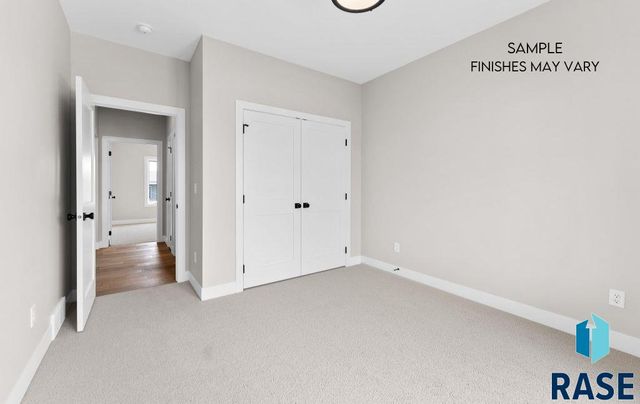 8040 E Norway Pine Trl Trail, Sioux Falls, SD 57110