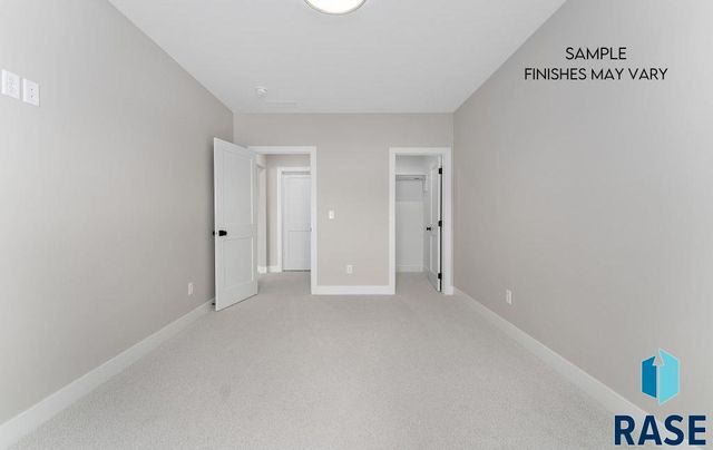 8040 E Norway Pine Trl Trail, Sioux Falls, SD 57110