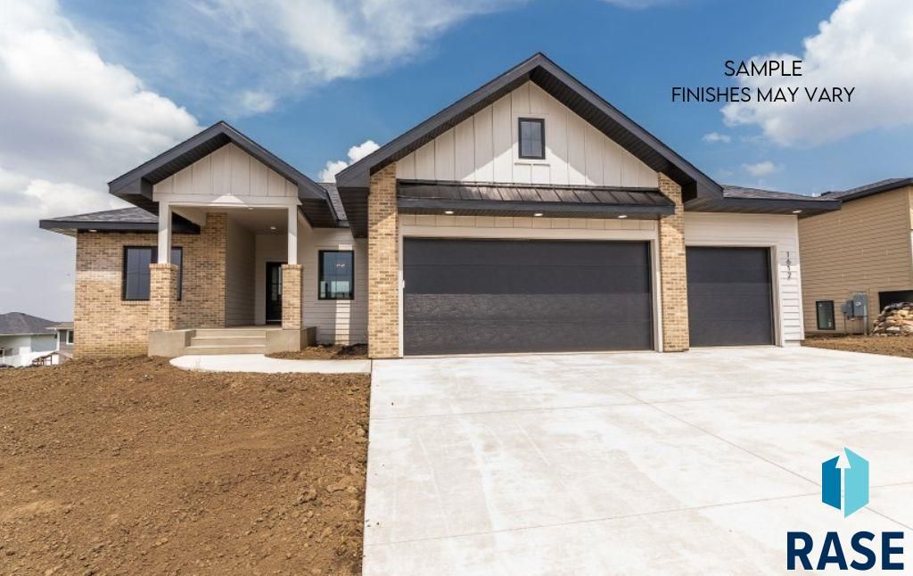 8040 E Norway Pine Trl Trail, Sioux Falls, SD 57110