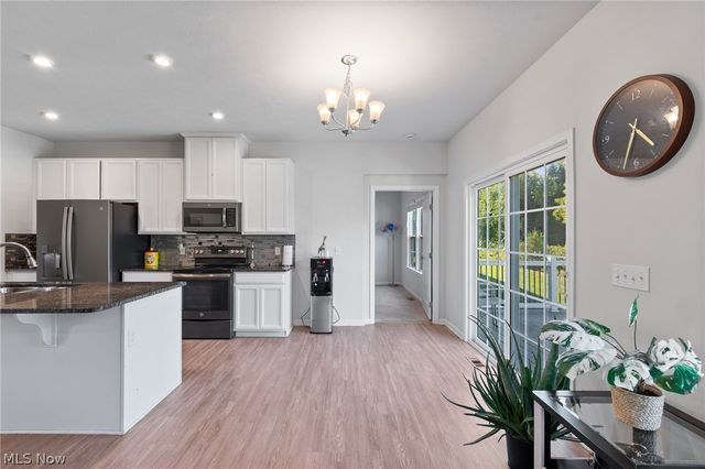 2049 W Woodland Drive, Akron, OH 44313