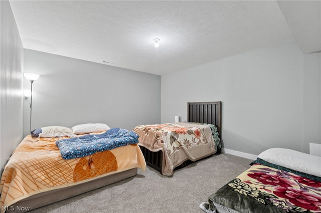 2049 W Woodland Drive, Akron, OH 44313