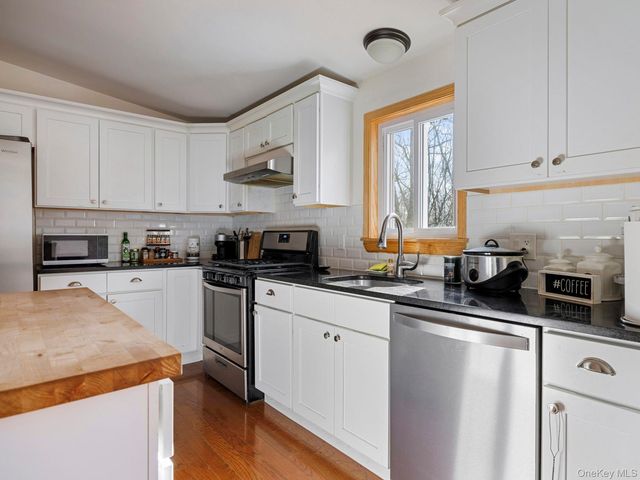 270 Ridgeview Road, Kerhonkson, NY 12446