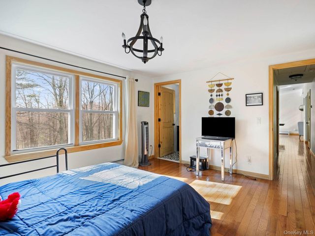 270 Ridgeview Road, Kerhonkson, NY 12446