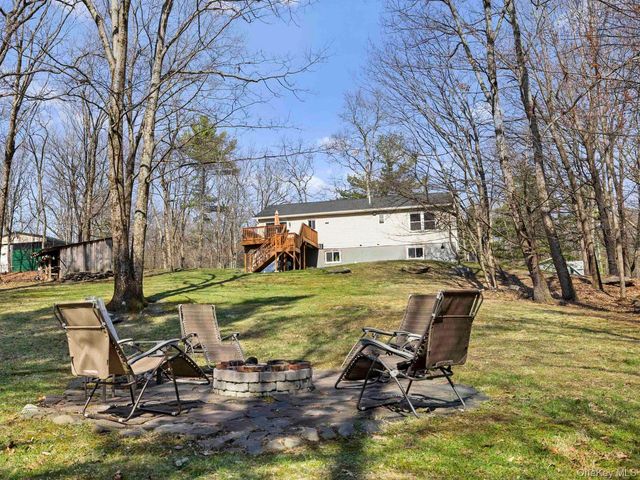 270 Ridgeview Road, Kerhonkson, NY 12446