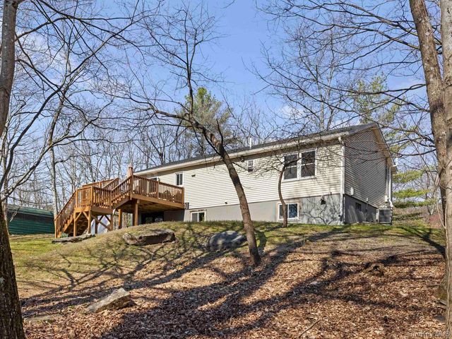 270 Ridgeview Road, Kerhonkson, NY 12446