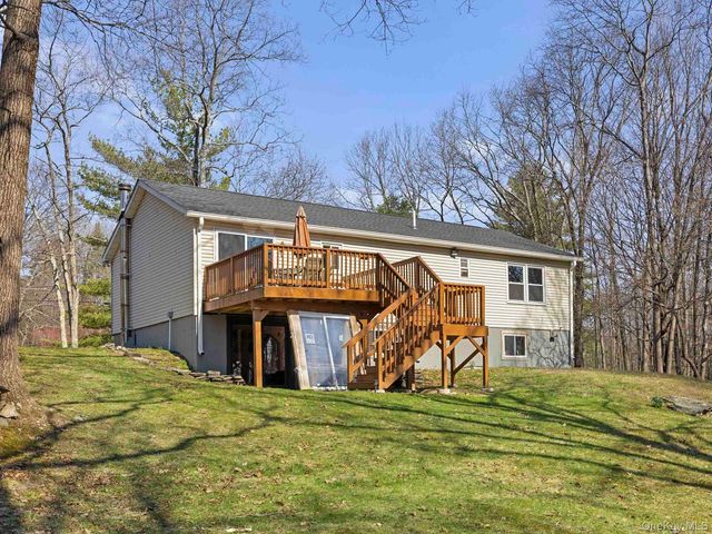 270 Ridgeview Road, Kerhonkson, NY 12446