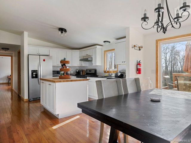 270 Ridgeview Road, Kerhonkson, NY 12446