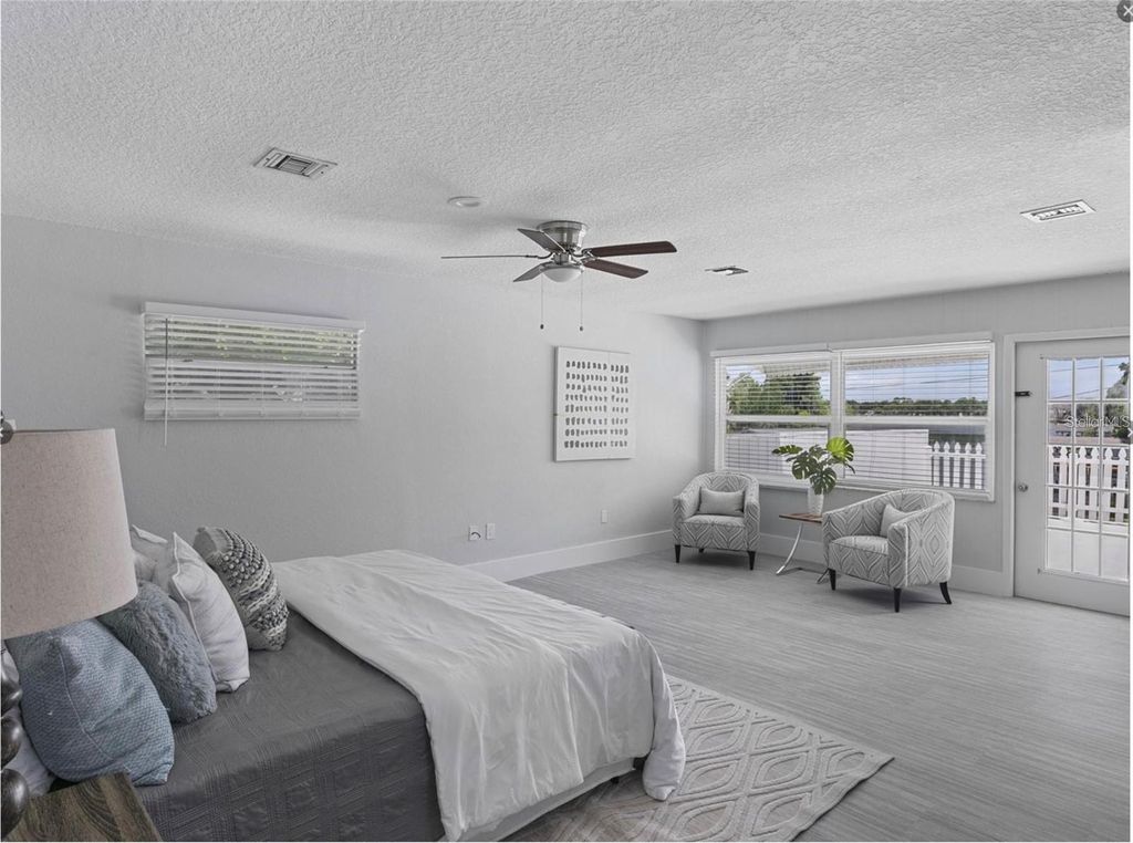 Image 14 of property listing at 212 W 1ST AVENUE, Windermere, FL 34786